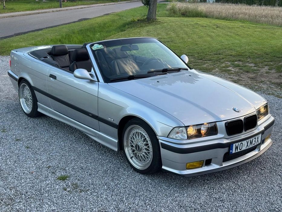 BMW M3 M3 / 240 KM / USA / Automat/ Cabrio / HK /