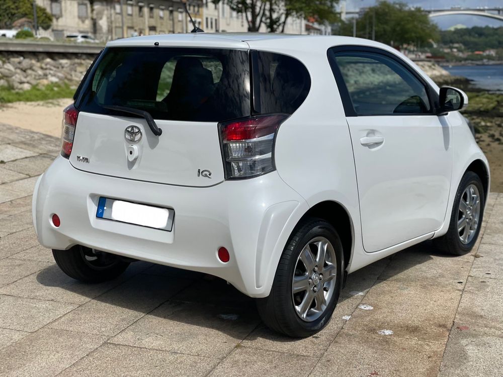 Toyota iQ 1.0 VVT-i