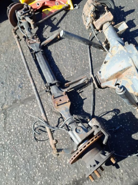 Zawieszenie przód Renault Mascott 10 śrub