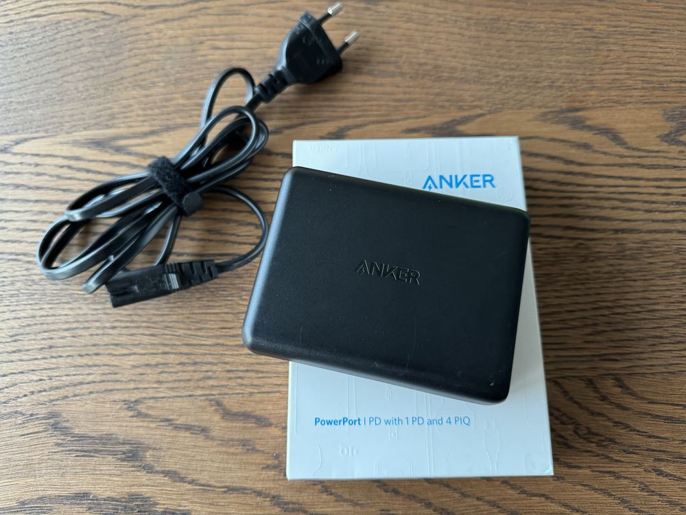 Multiładowarka Anker A2056 4x USB-A PD i 1x USB-C