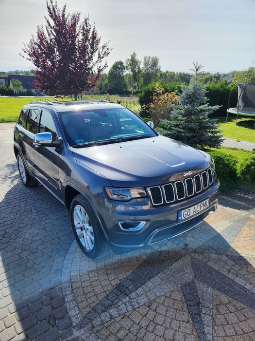 Jeep Grand Cherokee jasne skóry, prywatny, doposażony.