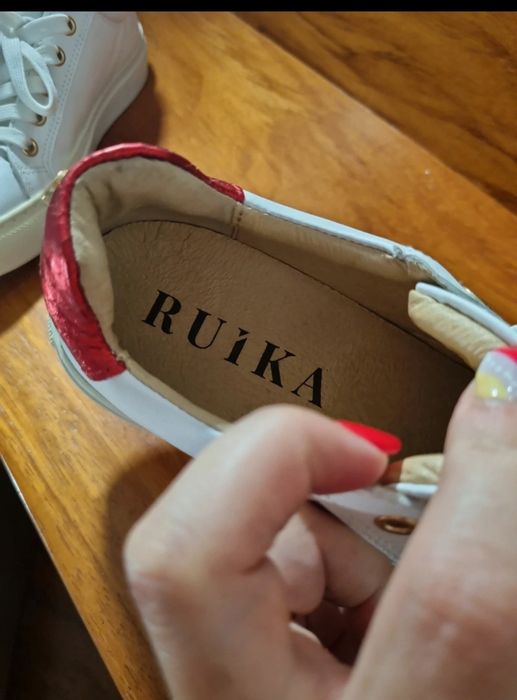 Sapatilhas  nunca usadas