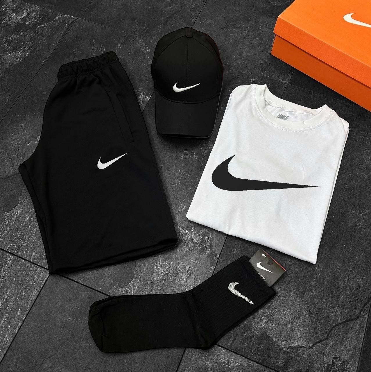 Чоловічий комплект Футболка Шорти Кепка Шкарпетки найк Nike