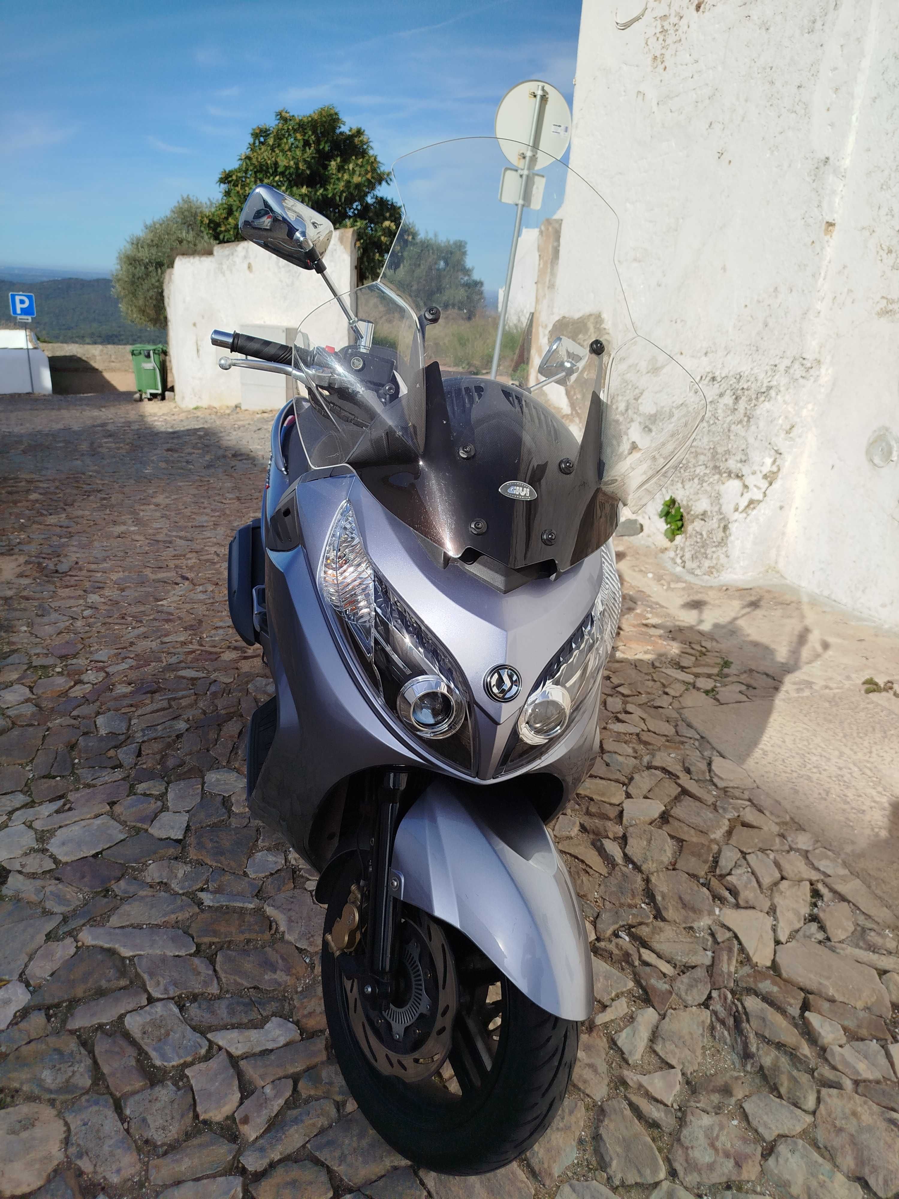 Vendo Maxsym 400i