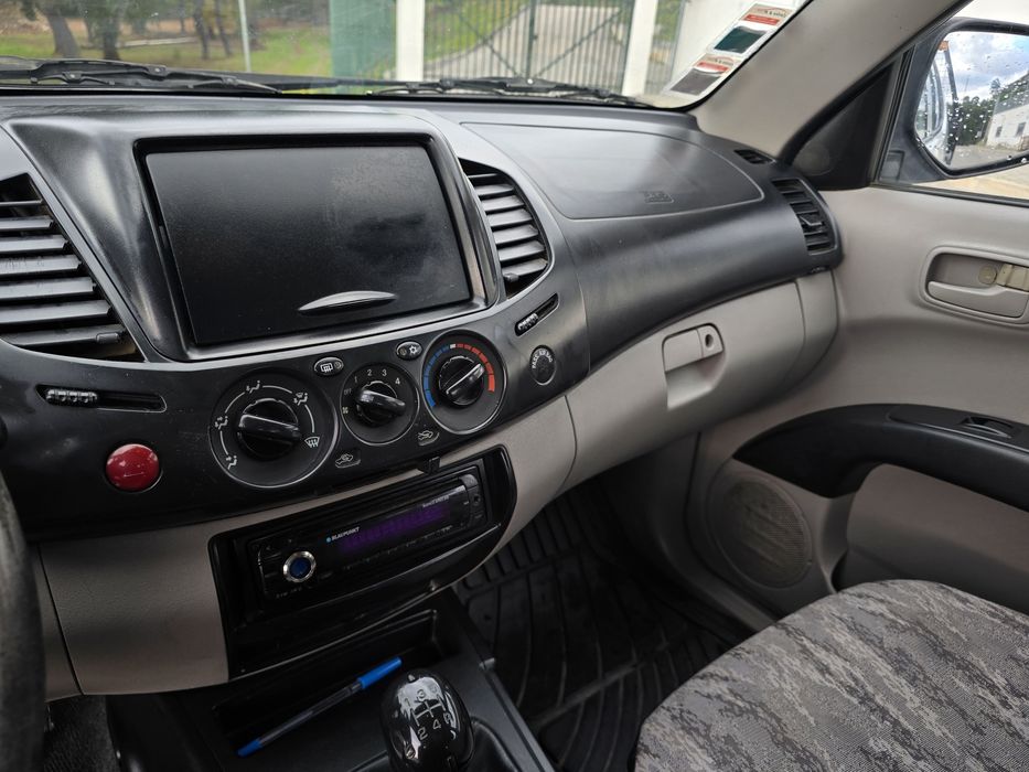 Mitsubishi L200 2.5 DI-D AC Cabine Dupla 5 Lugares 128cv 4x2 Nacional
