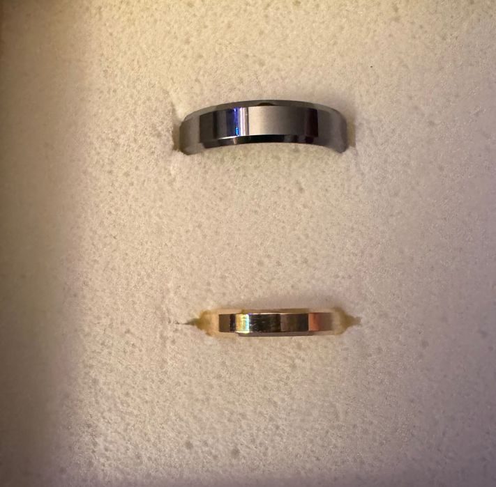 Komplet obrączek, czarne i żółte złoto, próba 585