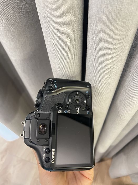 Фотоапарат Canon. 450 D