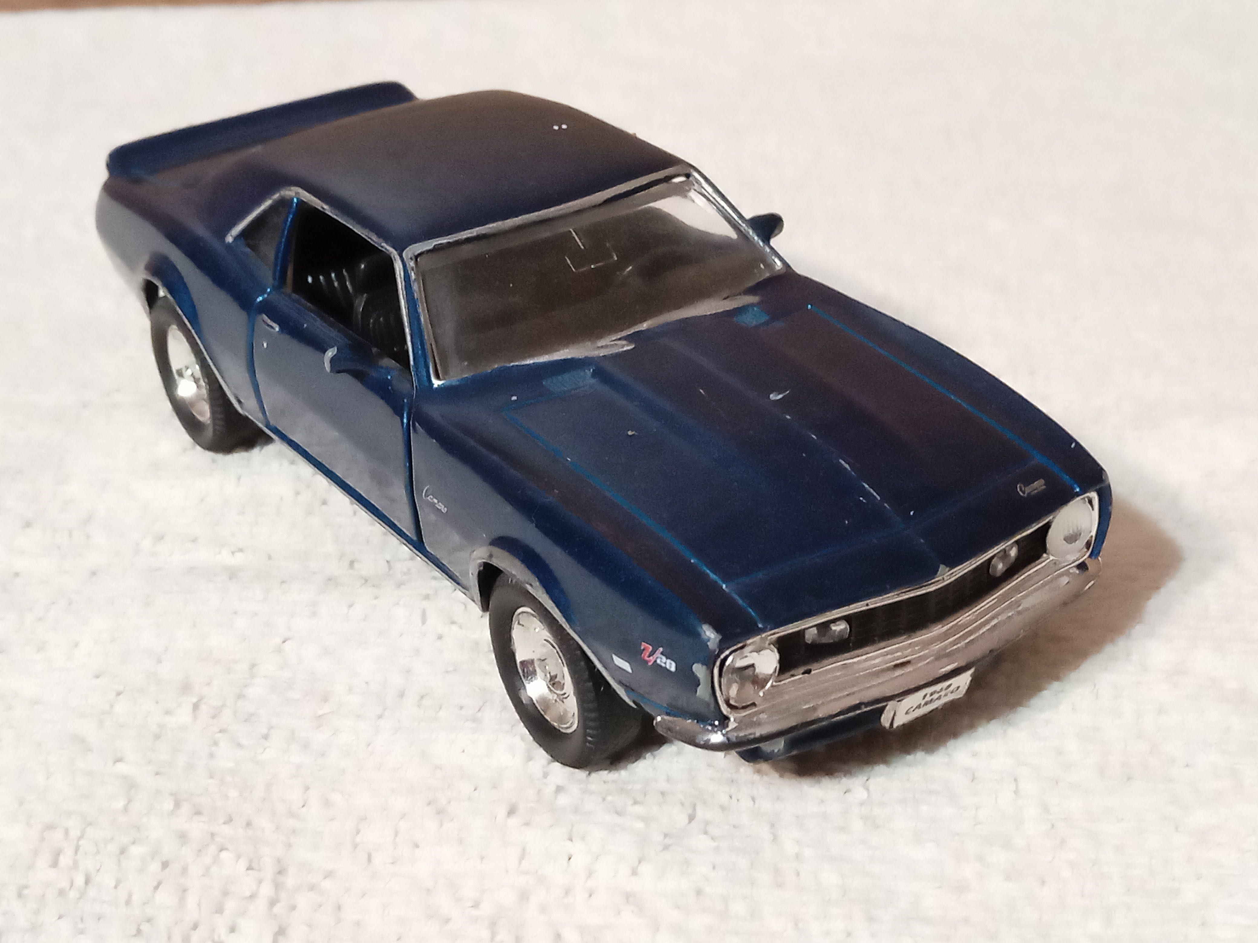 model Chevrolet Camaro Z28 (1968) 1/34 Welly 42324