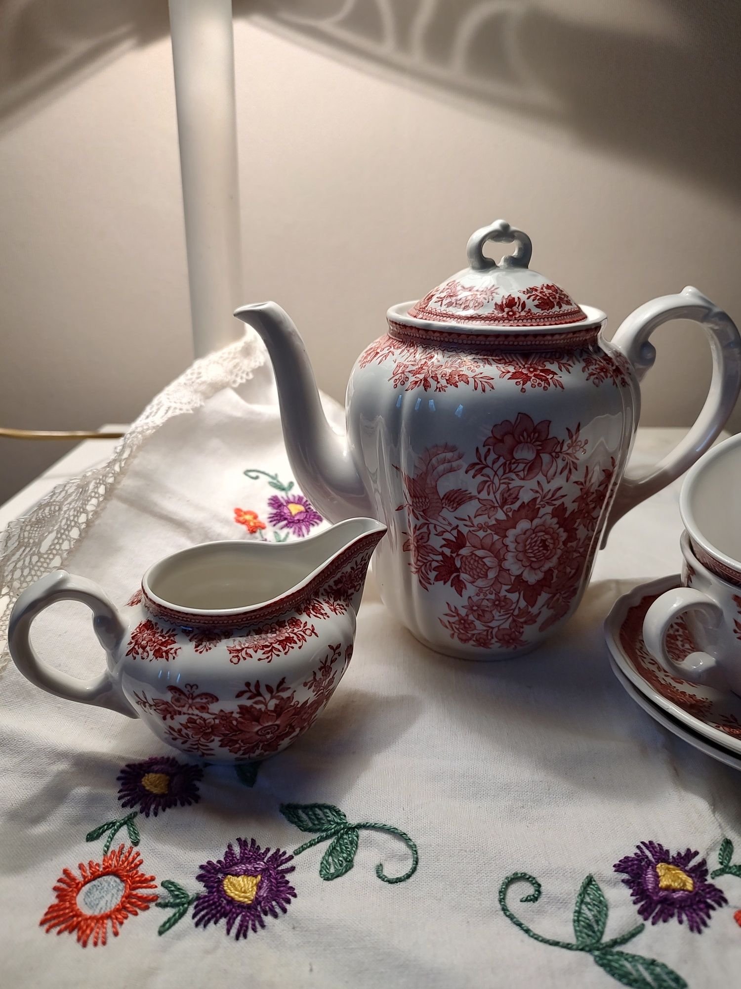 Чашки, чайник (заварник), молочник Villeroy Boch Fasan, порцеляна