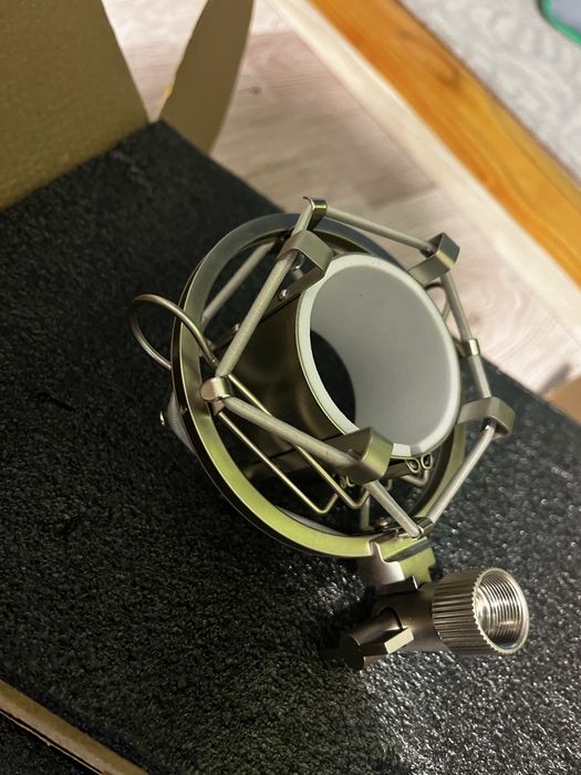 Mikrofon.  hapa monkey , kabel , uchwyt