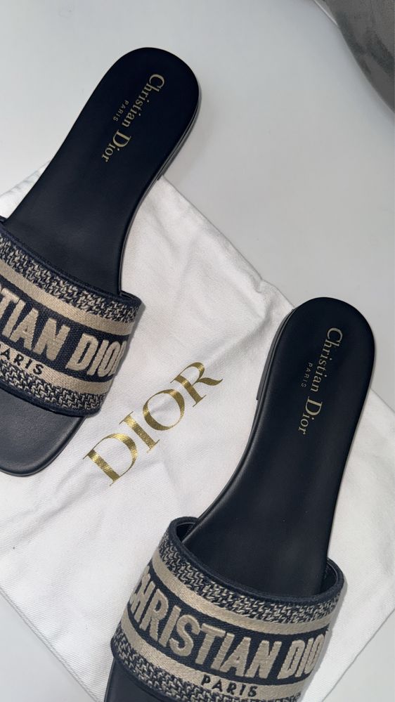 Dior оригінал