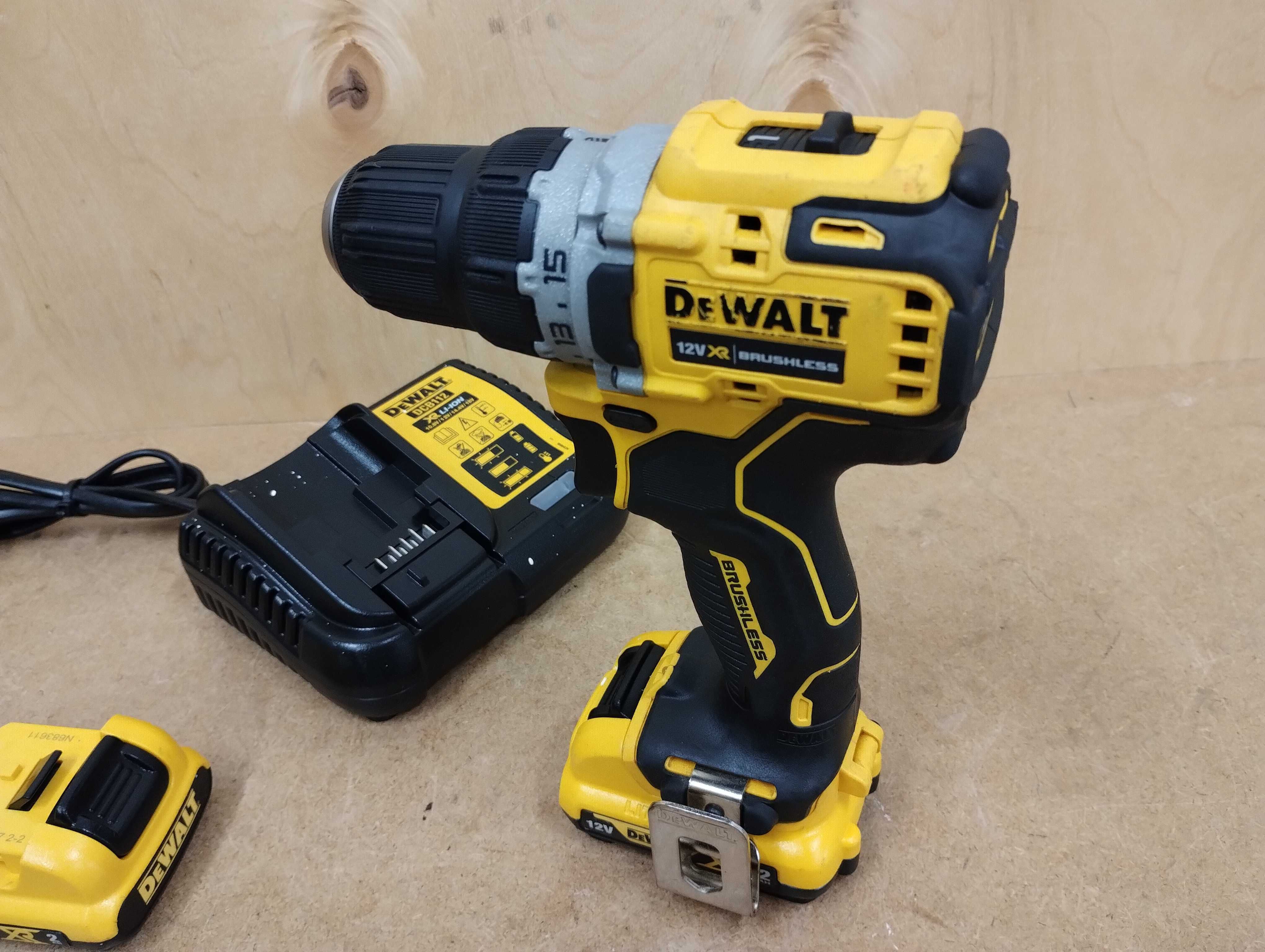 DeWalt DCD701 Wiertarko-wkrętarka 12V zestaw