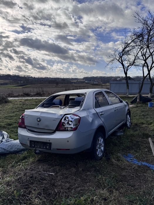 джілі на розбор або під відновлення
