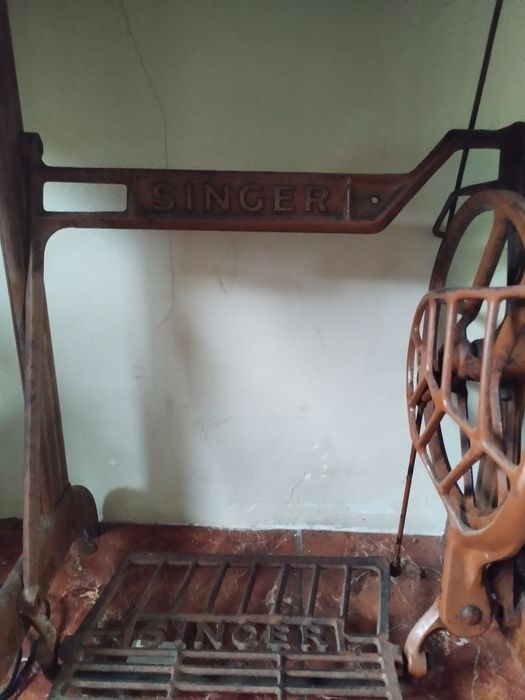 Máquina de costura,marca singer