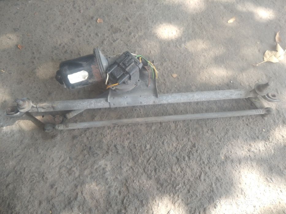 Моторчик і трапеція дворників opel vectra a
