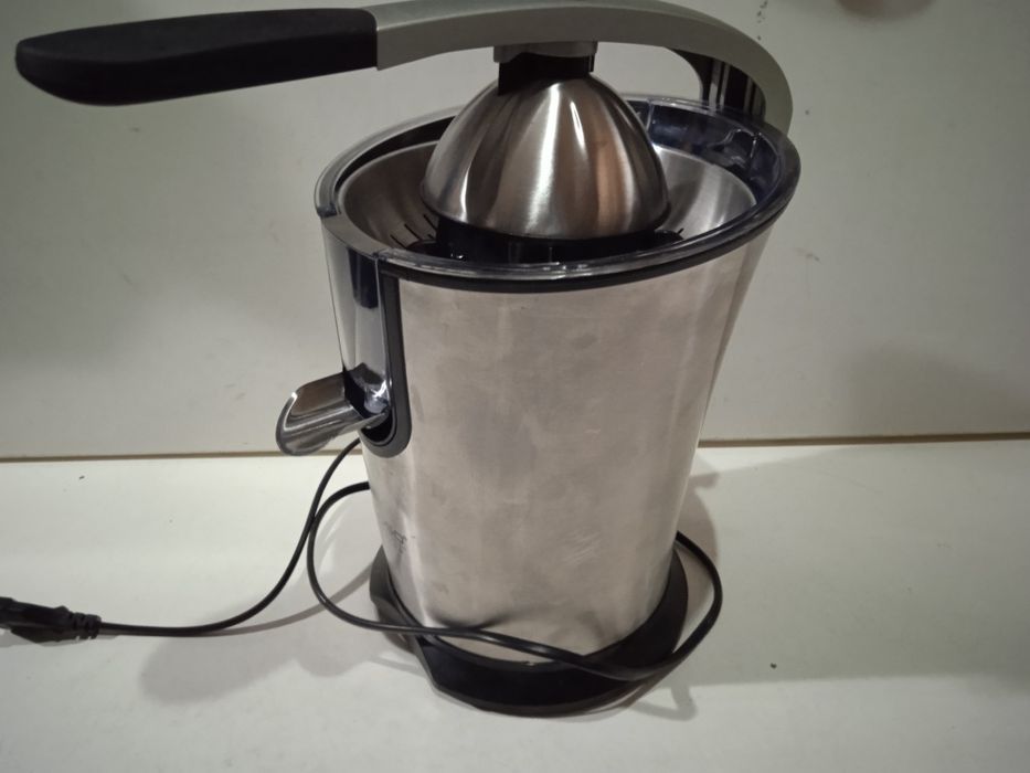 Wyciskarka do owoców CASO CP 300 Nowa