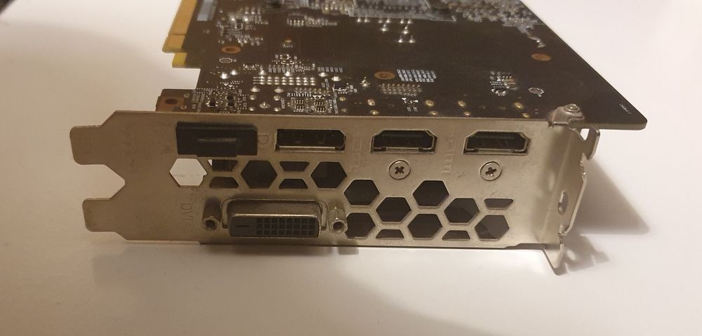 MSI Armor Nvidia GeForce GTX 1060 półpasywna, cicha