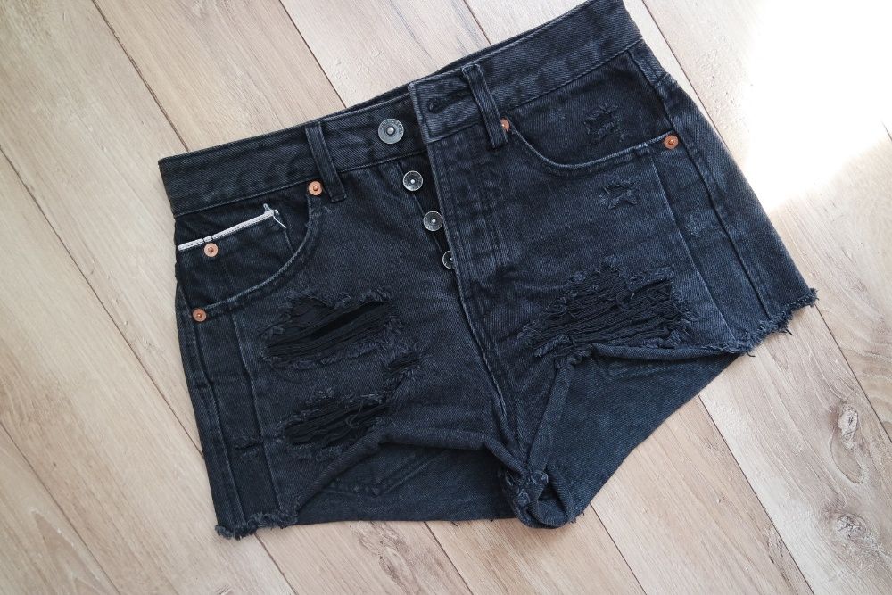 Spodenki jeansowe dziury przetarcia Pull&Bear roz. 32 / 34