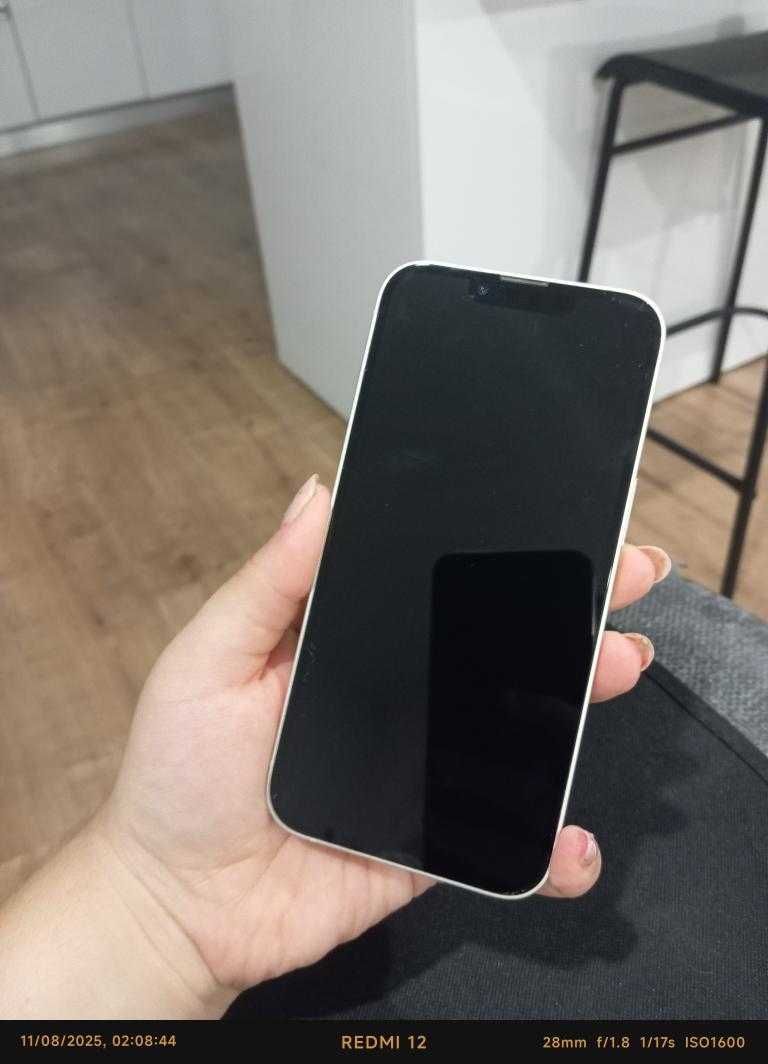 iPhone 13 - 128GB