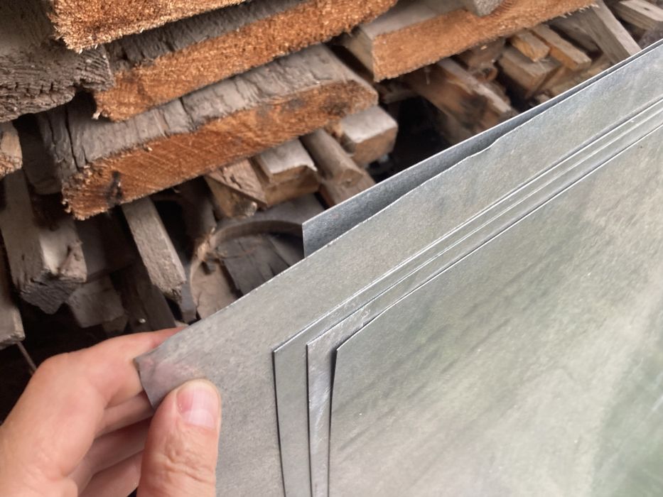 Лист оцинкований 0,7 1250х2500