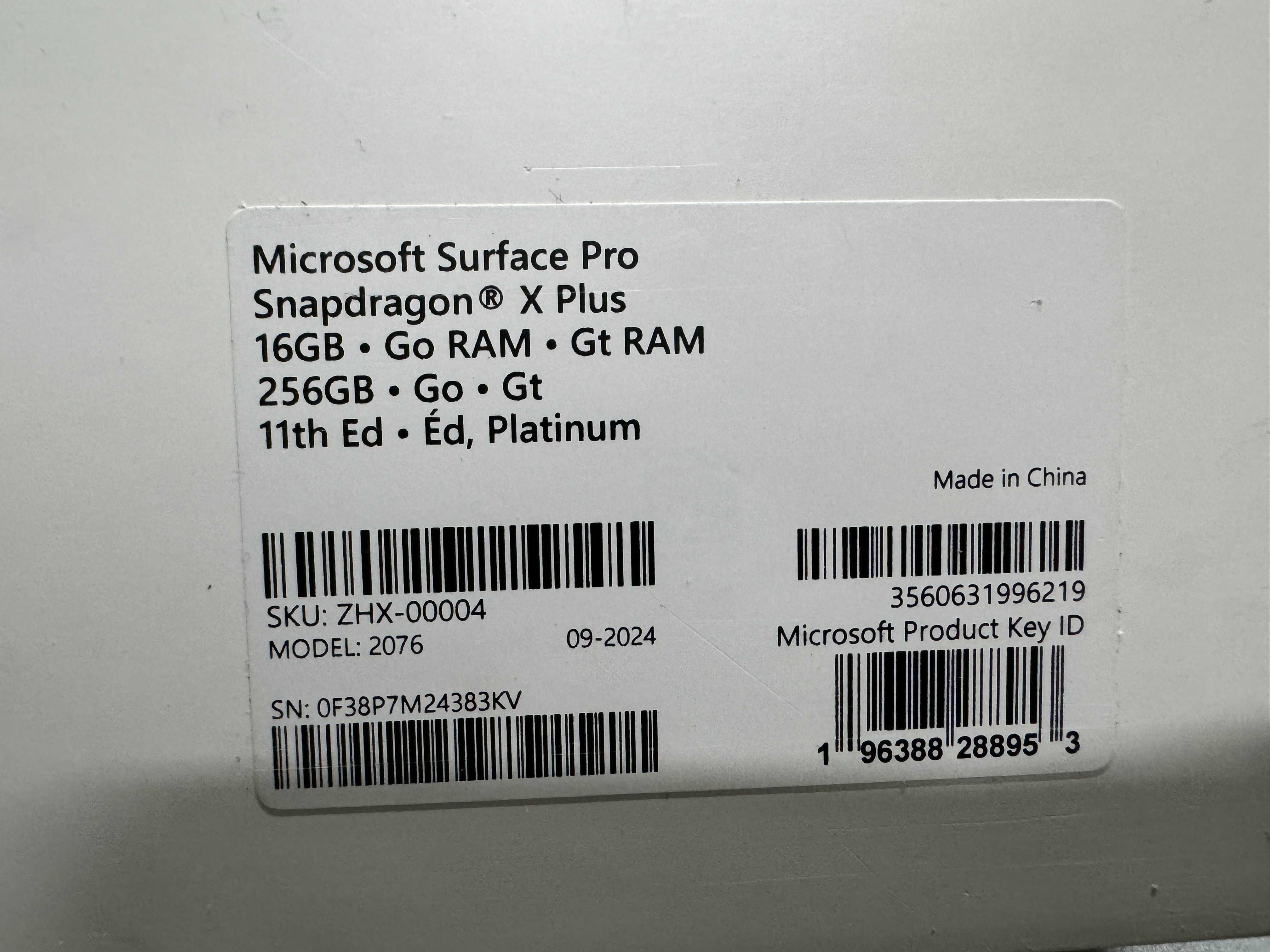 Ноутбук Microsoft Surface Pro 11th 16/256GB  (ZHX-00004) НОВИЙ!
