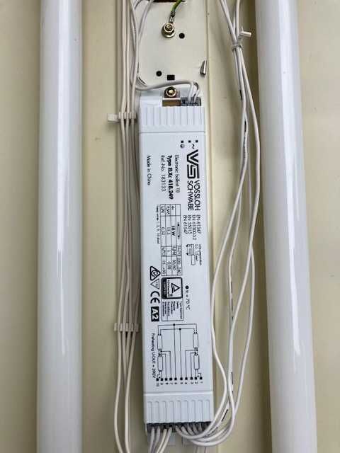 oprawa rastrowa E-418W wpuszczana plafon VOSSLOH SCHWABE 60x60 biały