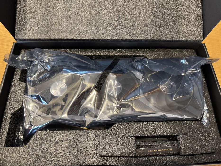 Karta graficzna Asus RTX 3080 Ti ROG Strix