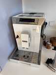 Ekspres do kawy DeLonghi Eletta Cappuccino Top używany biały