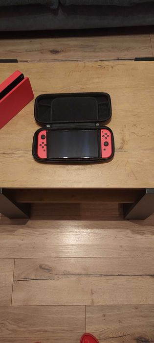 Nintendo switch oled mario red edition