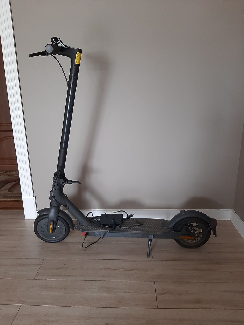 Электросамокат Mi Electric Scooter Essential