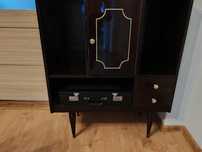 Stylowe meble z lat 80