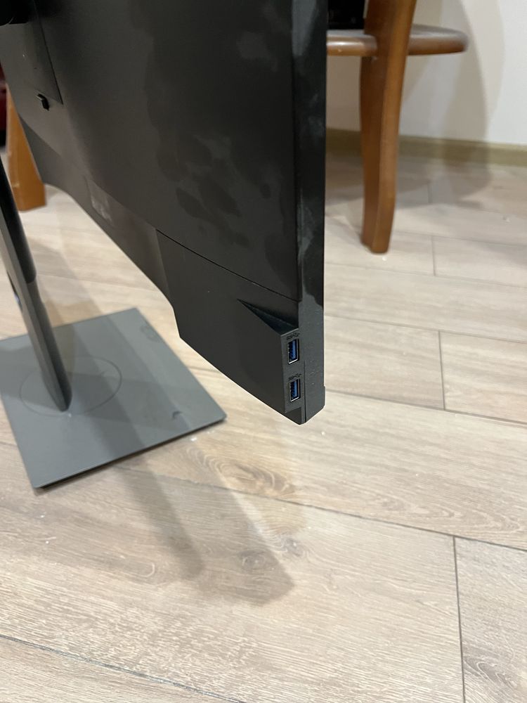 Монитор dell p2720d