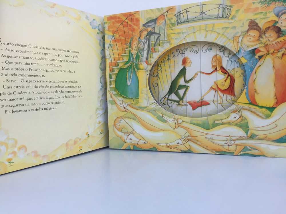 Livro - Janela Mágica Contos de Fadas - Cinderela e O Principe Sapo