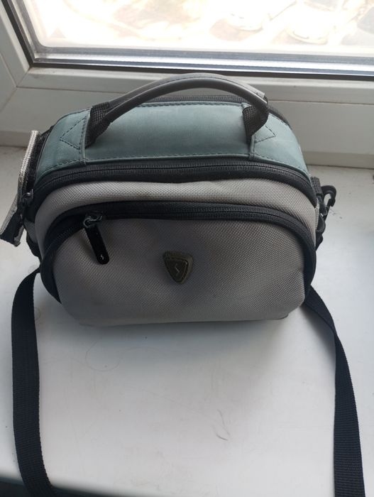 Sony cybershot dsc-h50 (аккумулятор+карта памяти)