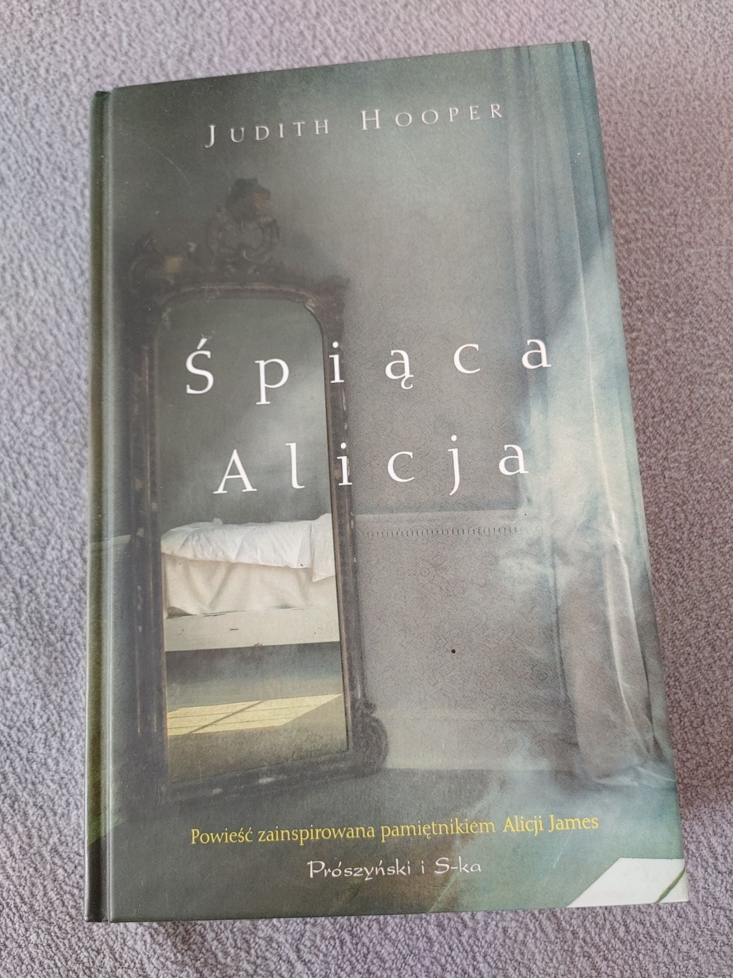 Książka śpiąca Alicja - Judith Hooper