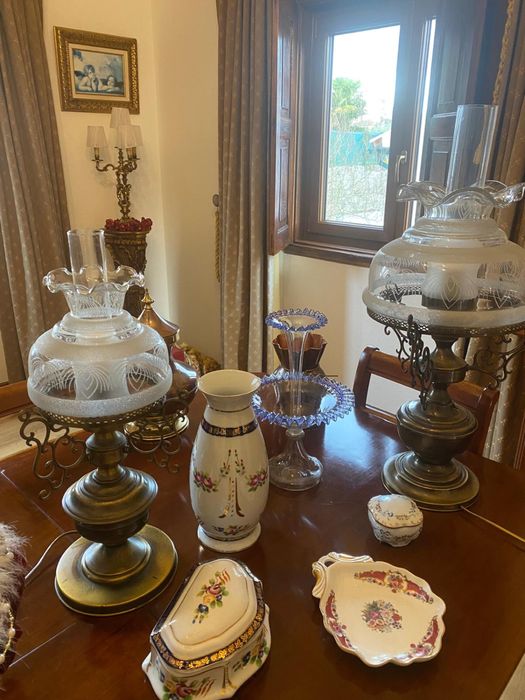 Candeeiros e decoração