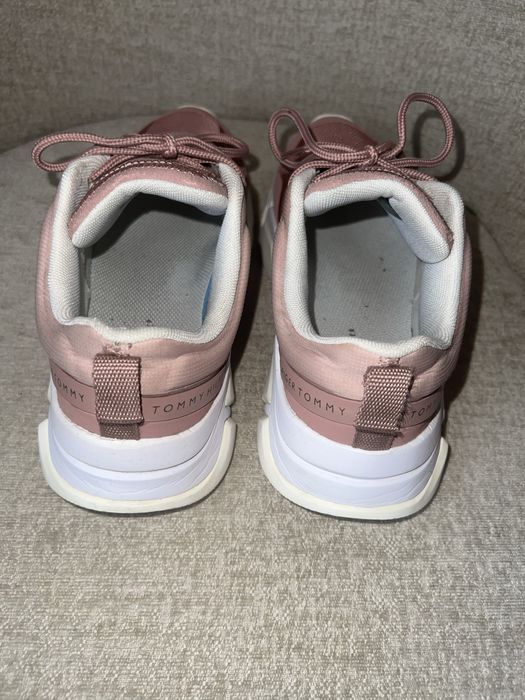 Кросівки tommy hilfiger 39 кроссовки