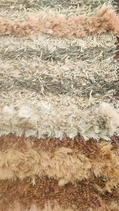 3 tapetes multicoloridos