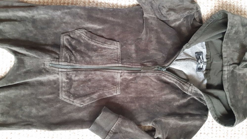 Kombinezon welurowy Next  104 chłopięcy pajac piżama dinozaur