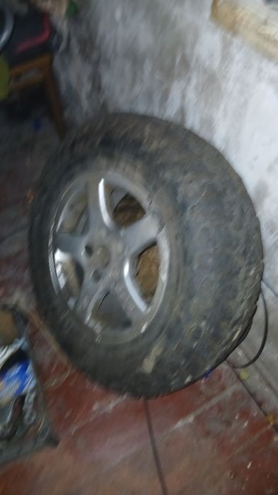 5 колёс на ленд ровер срочно продам