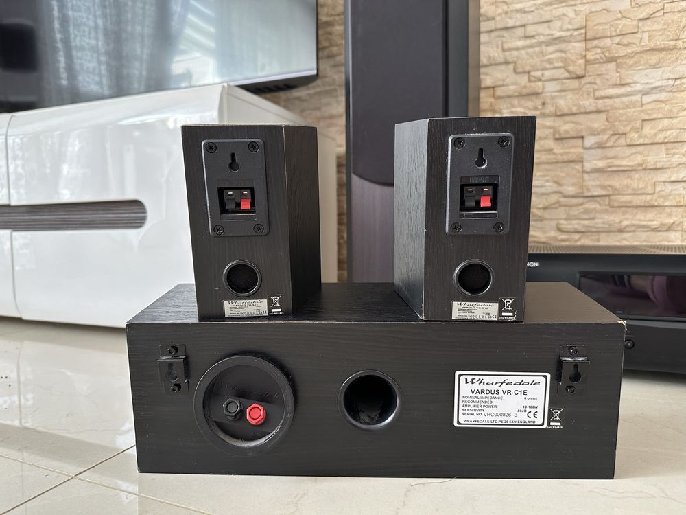 Zestaw amplituner Denon AVR 1311 plus zestaw glosników Wharfedale