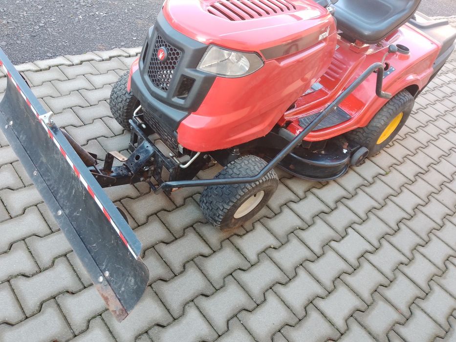 Traktorek kosiarka mtd z koszem i plugiem do sniegu