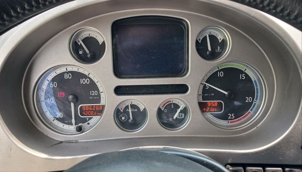 Тягач DAF XF 105
