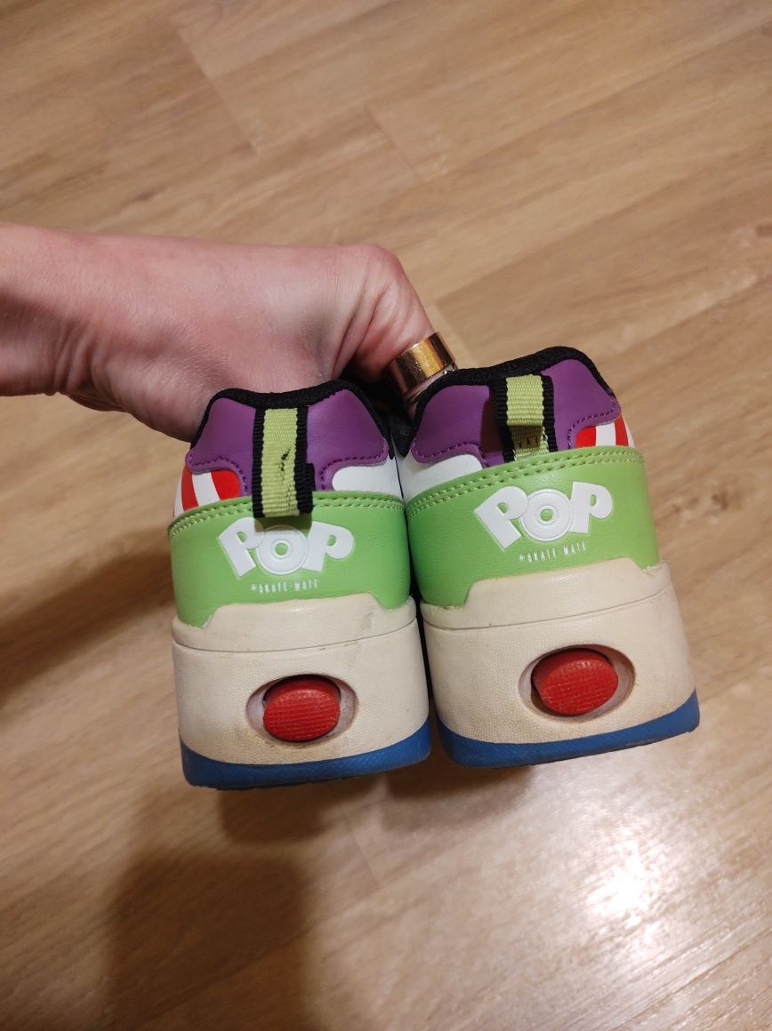 Кроссовки скейт ( или ролики)для мальчика на колесиках Heelys Pixar