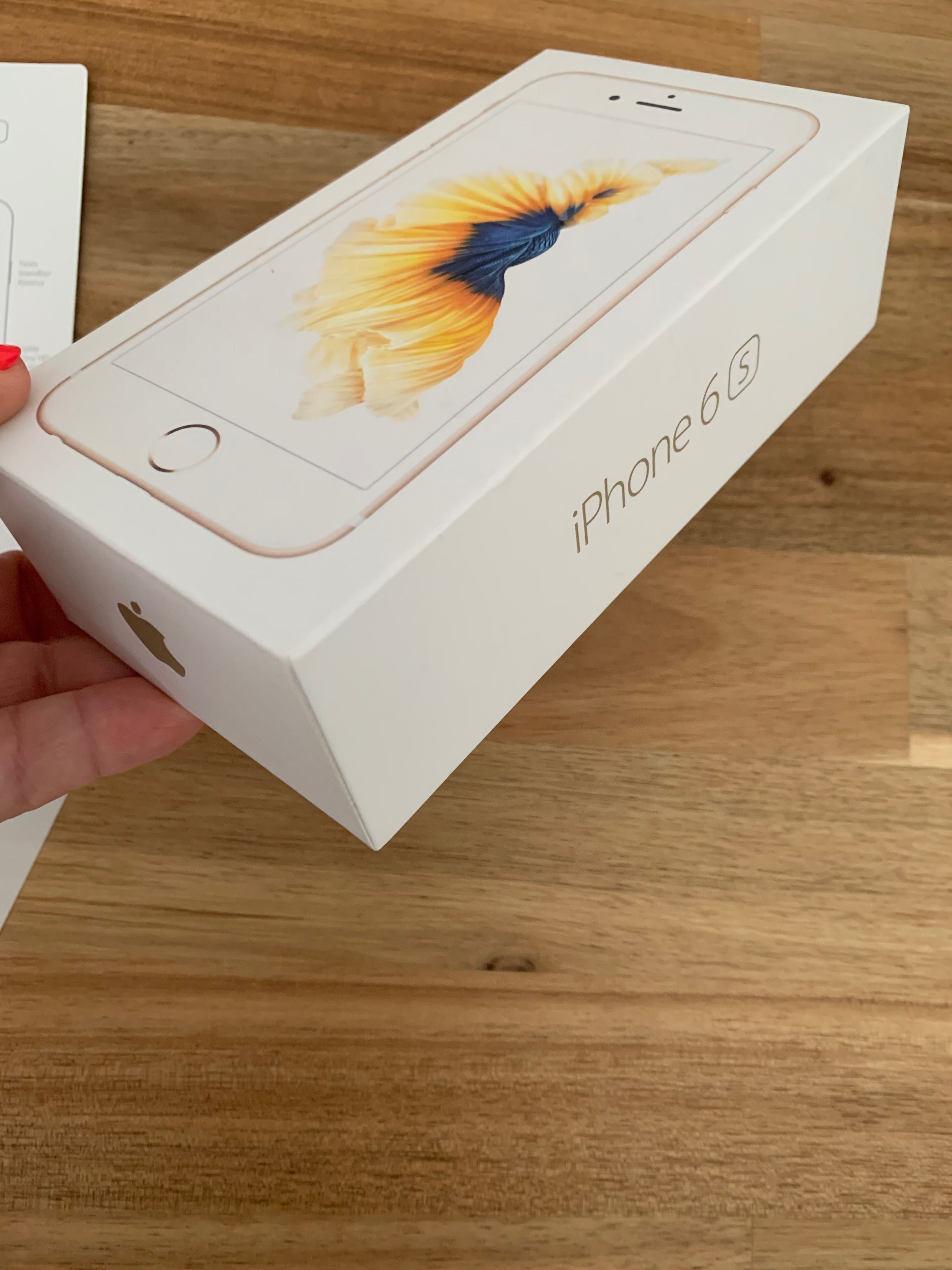 iPhone 6S 32 GB dourado