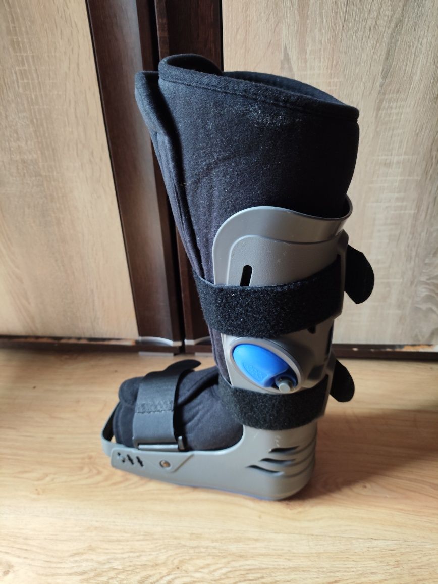 But ortopedyczny Orteza typu but "Walker boot" XLR8 THUASNE  rozmiar S
