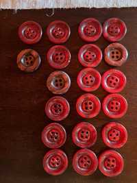 Botões de massa cor vermelha