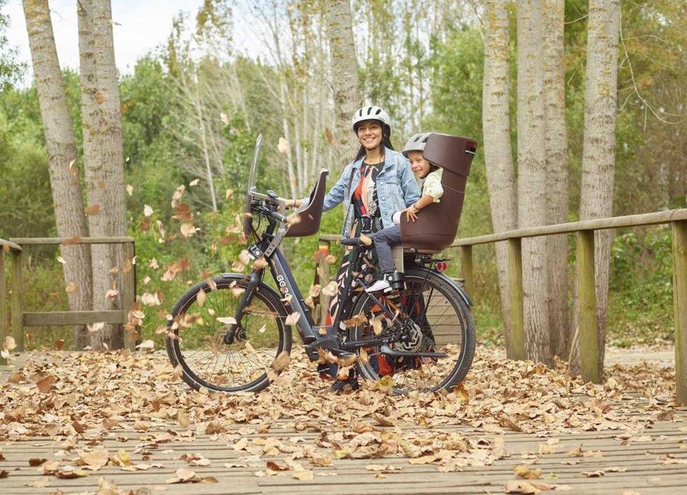 Fotelik rowerowy tylny BOBIKE MAXI TOUR EXCLUSIVE na tył