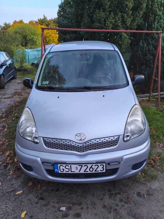 Toyota Yaris Verso 2003 automat stan bardzo dobry