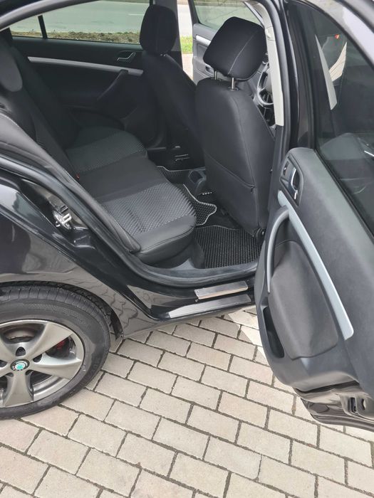 Skoda Octavia a5 1.6 мпі + газ